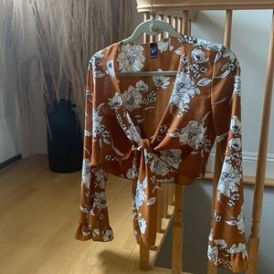 WINSOR burnt orange tie top